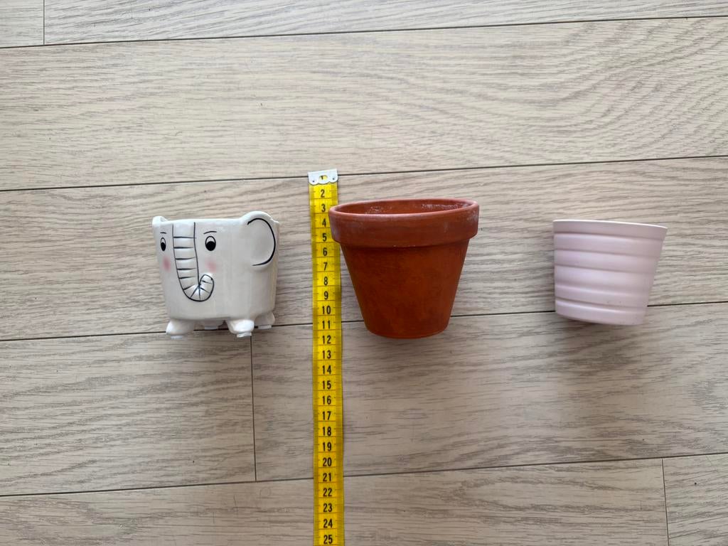 Decoratieve bloempotjes – terracotta, roze & olifant, Tuin en Terras, Bloempotten, Ophalen of Verzenden, Zo goed als nieuw, Terracotta