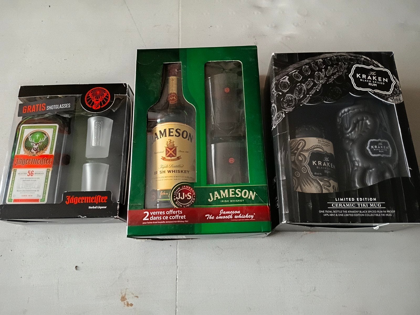3 geschenkverpakkingen , Jameson ,Kraken rum en Jägermeister, Ophalen, Nieuw