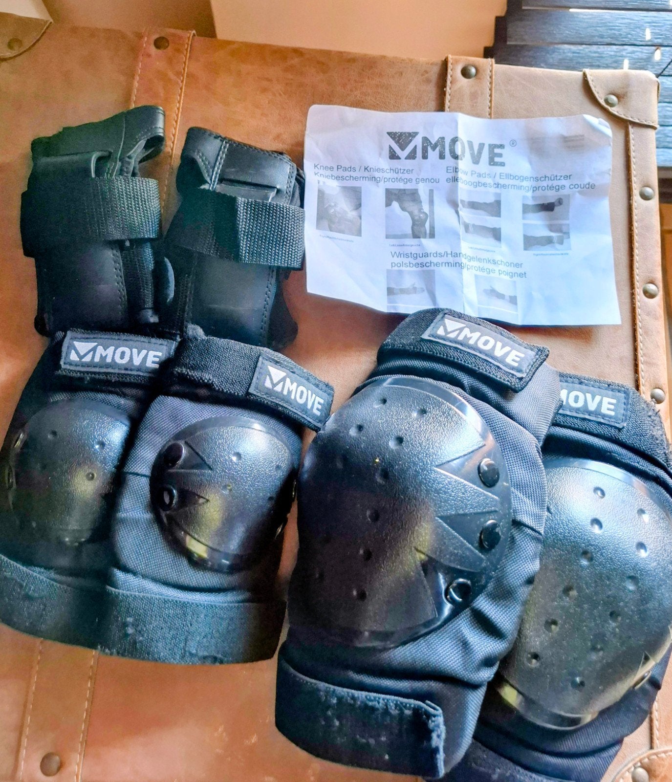 Ensemble de 3 protections Move pour genoux, poignets et coud, Autres marques, Enlèvement ou Envoi, Réglable, Protection