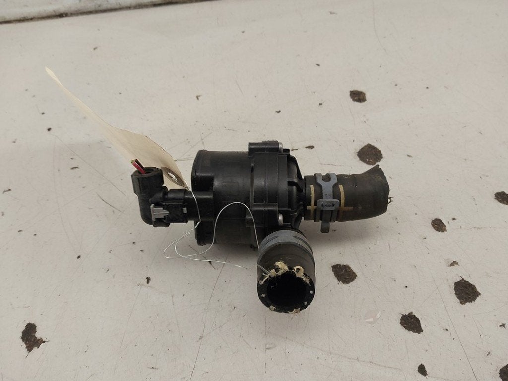 EXTRA WATERPOMP Volkswagen Caddy Cargo V (SBA / SBH), Robert Bosch AG, Gebruikt, Volkswagen, Robert-Bosch-Allee 1
74232  Abstatt, DE