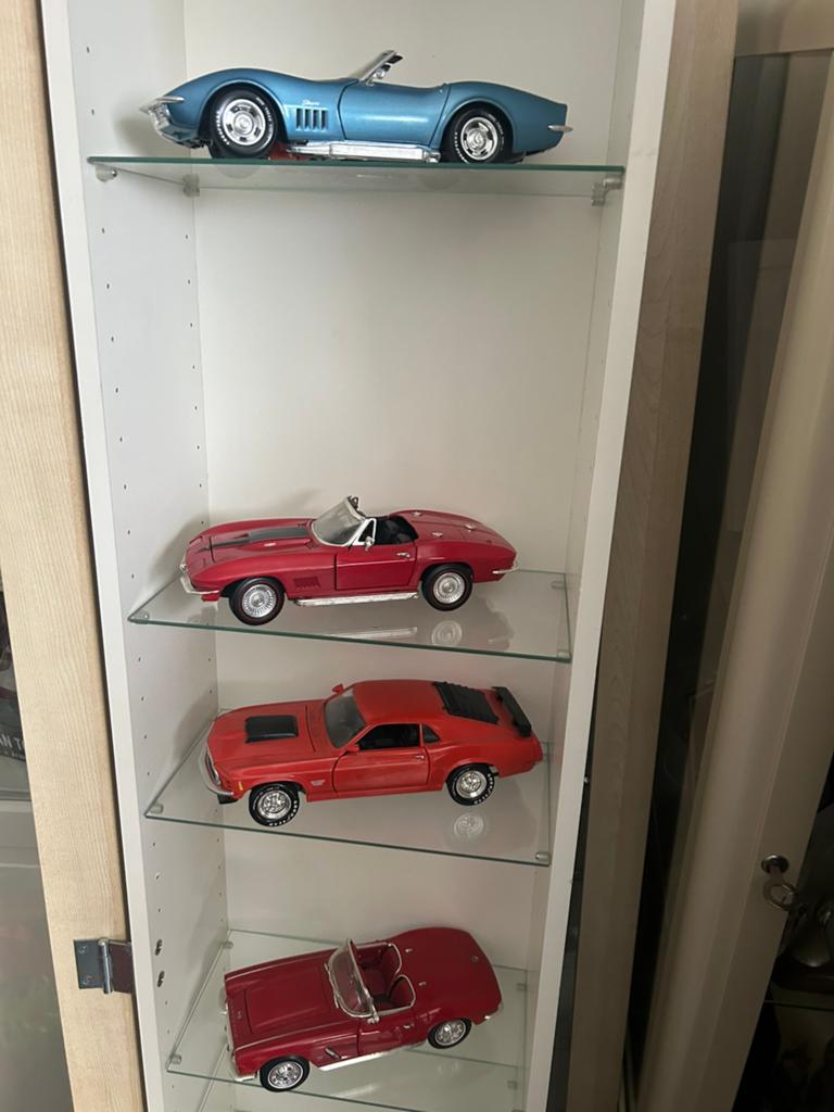 Mustang et corvette Herthl 55 et 1 pièce, Enlèvement, Comme neuf