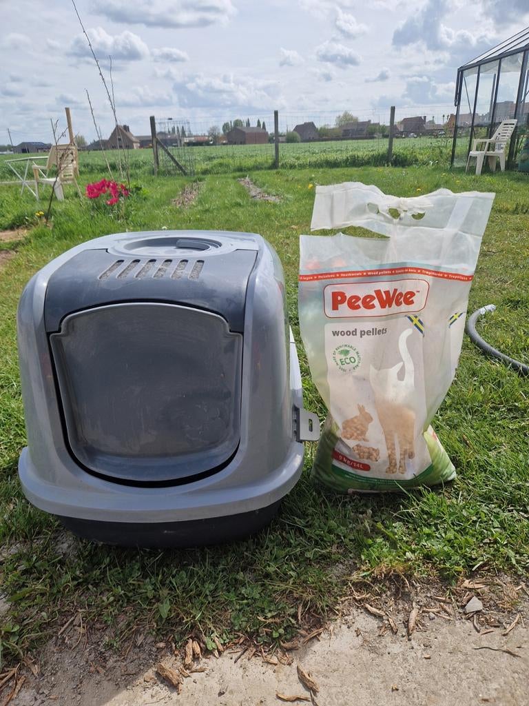 PeeWee, Dieren en Toebehoren, Kattenbakken, Ophalen