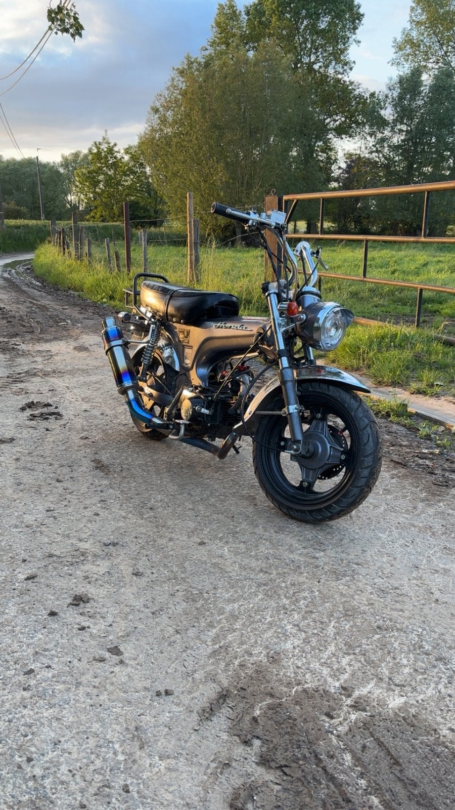 Dax 72cc, Fietsen en Brommers, Ophalen, Standard, Klasse B (45 km/u), Zo goed als nieuw