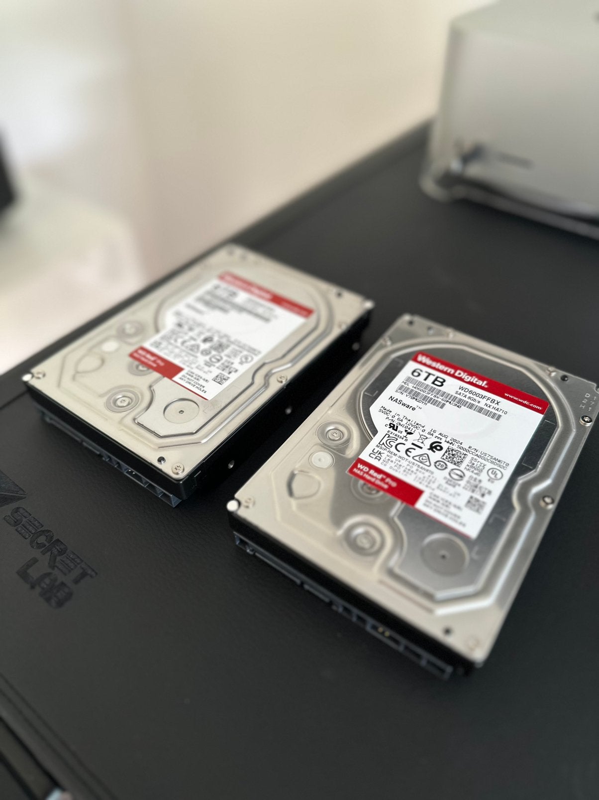 À vendre – Lot de 2 disques durs WD Red Pro 6 To NAS, Informatique & Logiciels, Disques durs, Comme neuf, Serveur, NAS, Enlèvement