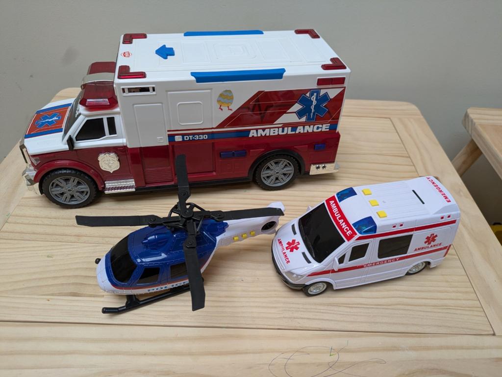 2 ambulance voertuigen en helicopter, Enlèvement