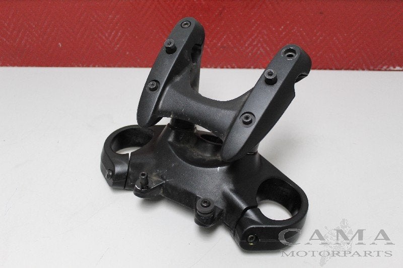 TOP YOKE TROIS POINTS Ducati Diavel (2011-2015), Motos, Pièces | Ducati, Utilisé