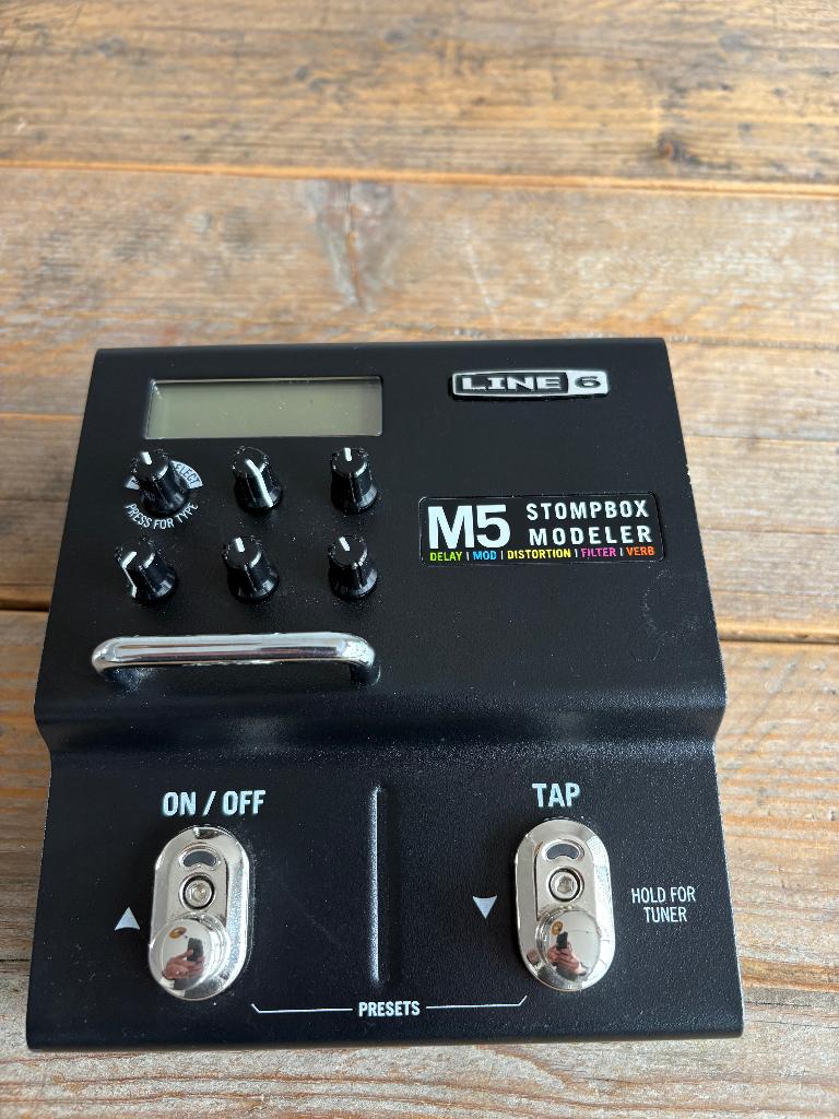 Line 6 M5 Stompbox – 100+ effecten in 1 pedaal – topstaat, Muziek en Instrumenten, Ophalen of Verzenden, Gebruikt, Delay of Echo