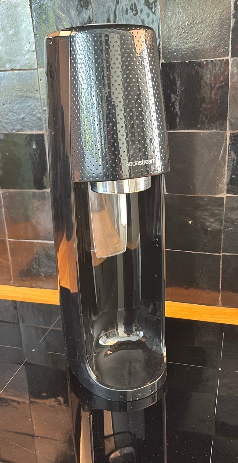 SodaStream Source Sparkling Water Maker Black, Ophalen of Verzenden, Gebruikt