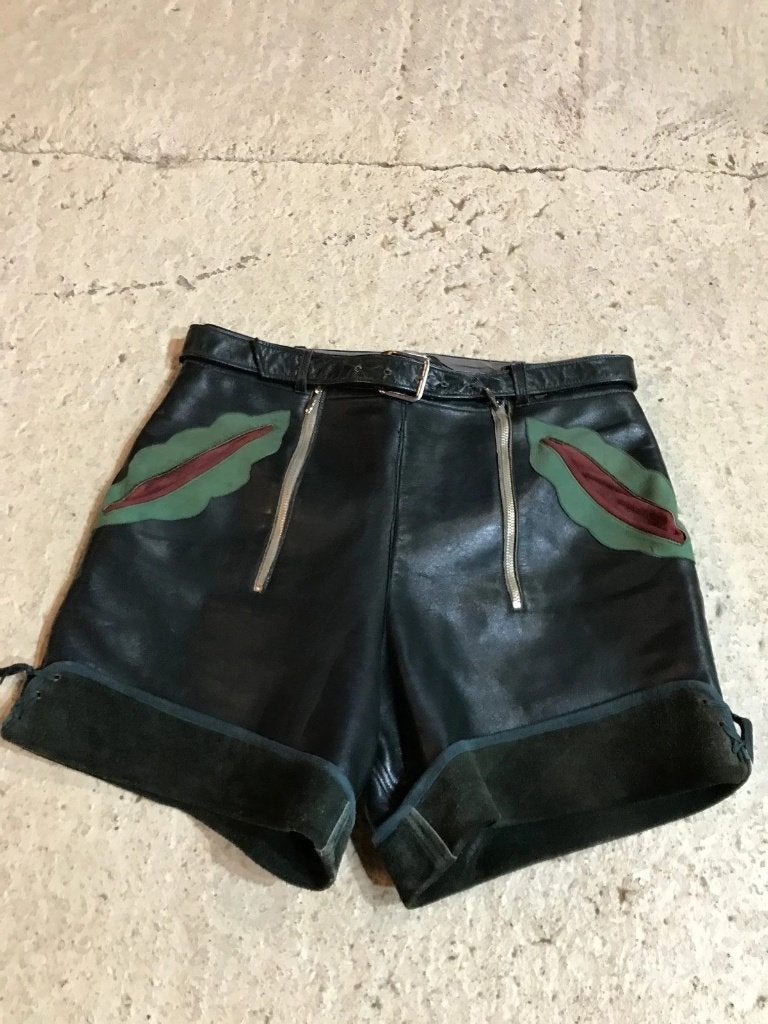 Donkergroene  lederhosen dames hotpants  - mt S, Kleding | Dames, Ophalen of Verzenden, DJT, Maat 36 (S), Gedragen