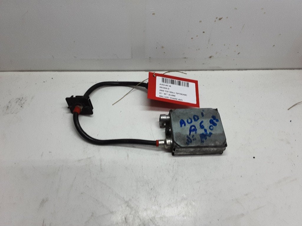 BALLAST DE PHARE XENON DROIT Audi A6 (C5) (4BO941471), Autos : Pièces & Accessoires, Mevr. I. Hauben, Audi, Utilisé, Rue de l'Espoir 34 34
4030  GRIVEGNÉE, BE