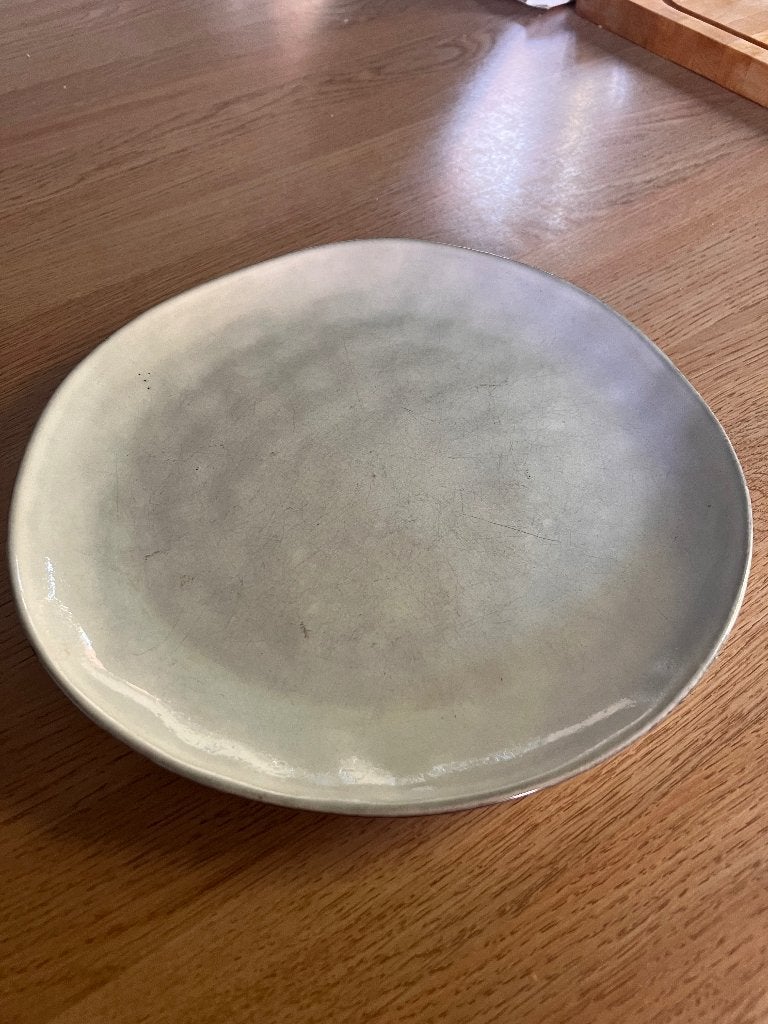 Ensemble de 10 assiettes et bols de service assortis, Assiettes(s), Comme neuf, Enlèvement, Autres matériaux