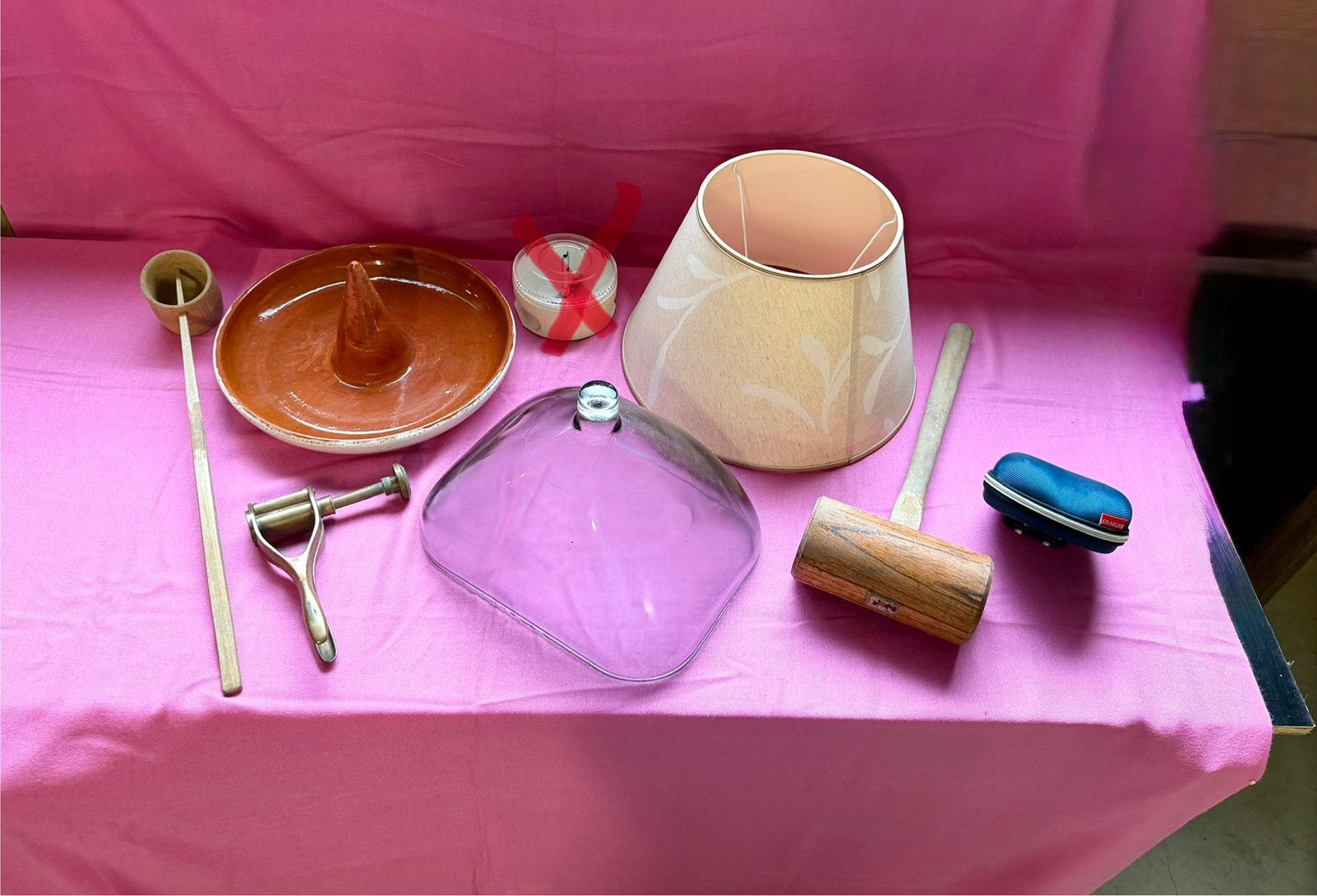 Abat-jour, cloche à fromage, bouchonneuse, sombrero etc., Enlèvement, Utilisé