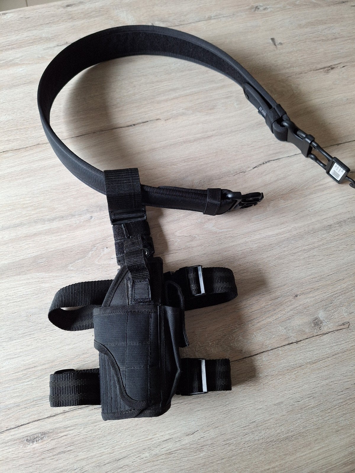 Blackhawk Ergon Padded Duty Belt + Viper Dropleg Platform, Ophalen