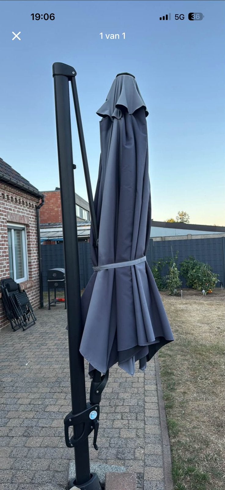 Zweef Parasol, Tuin en Terras, Ophalen, Zo goed als nieuw