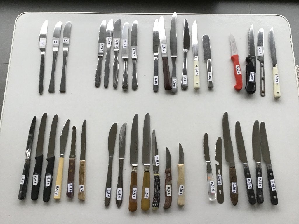 10 ensembles de couteaux et autres couverts divers, Maison & Meubles, Cuisine | Couverts, Comme neuf, Enlèvement ou Envoi