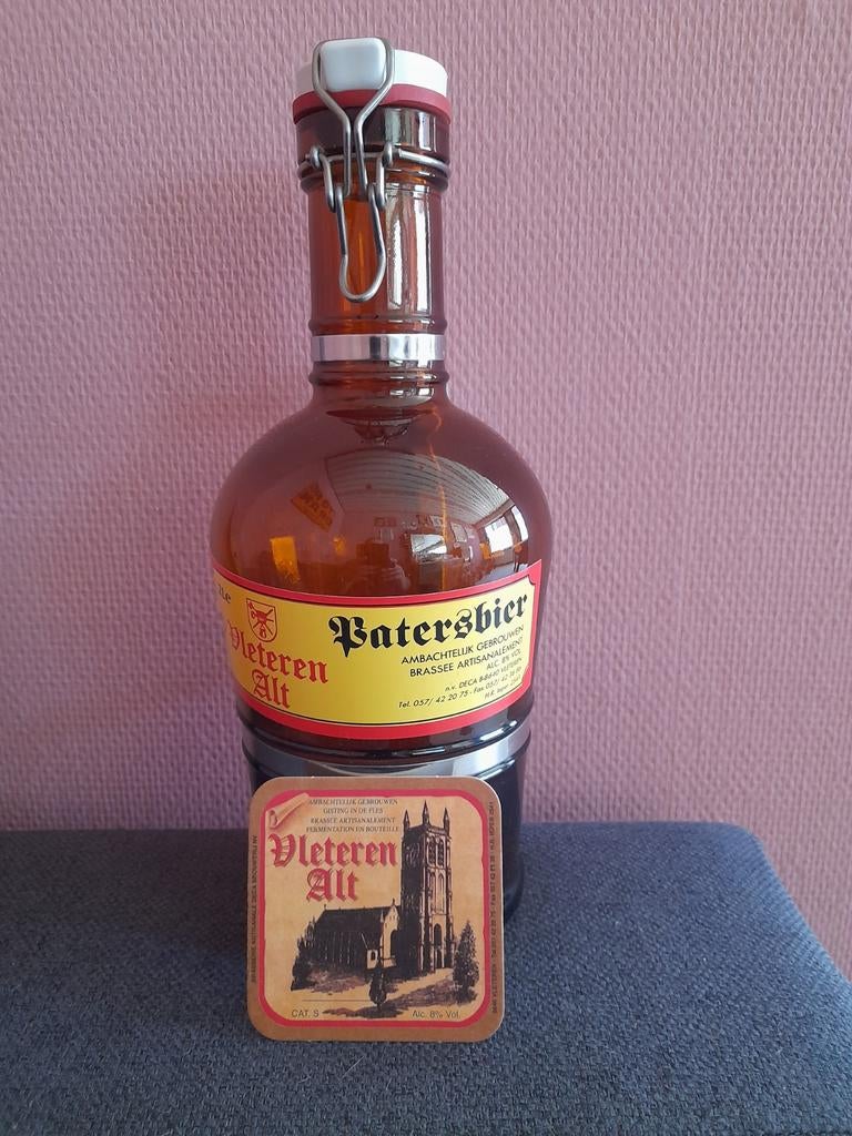 Bouteille à bière Patersbier Vleteren de 2 litres avec tapis, Enlèvement ou Envoi