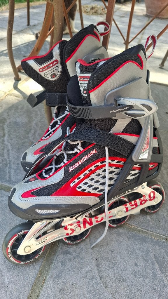 Skates- Rollerblade mt 45, Sport en Fitness, Skeelers, Heren, Zo goed als nieuw, Inline skates 4 wielen, Ophalen