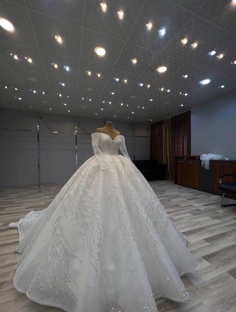 Robe de mariée blanche  princesse  luxe neuve taille 34-40,, Vêtements | Femmes, Vêtements de mariage & Accessoires de mariage