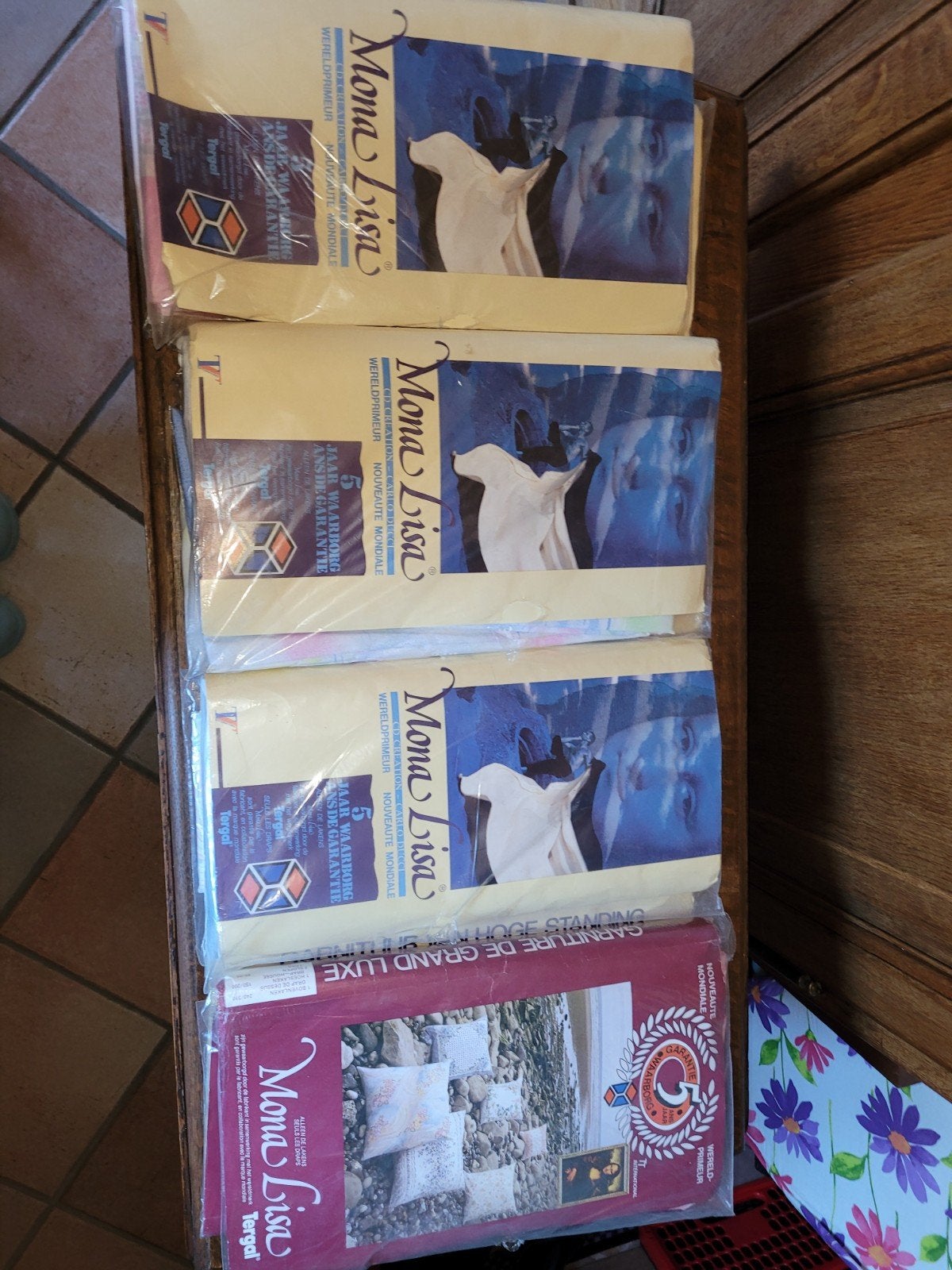 Lot de 4 parures de lit vintage NEUVES - Marque Mona Lisa, Maison & Meubles, Enlèvement