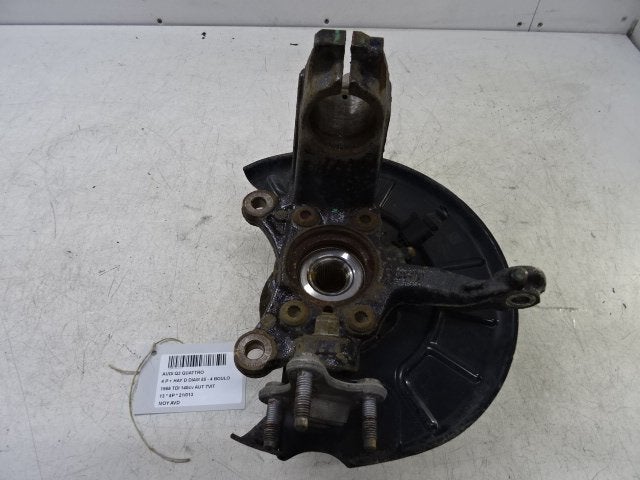 WIELNAAF RECHTS VOOR Audi Q3 (8UB / 8UG) (01-2011/12-2019), Gebruikt, Audi
