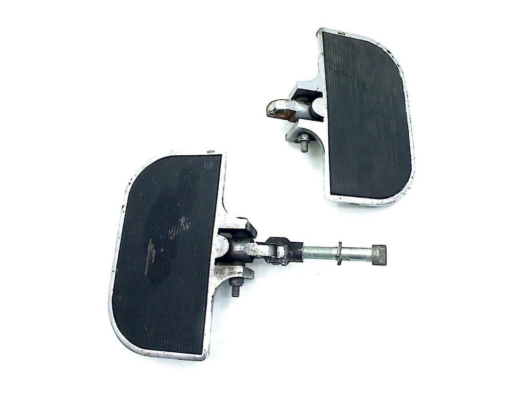 VOETSTEUN SET VOOR Harley Davidson FLSTN Heritage Special, Motoren, Dhr. S. di Majo, Gebruikt, Info@cama-motorparts.nl, P.J. Troelstraweg 8 8
3144 CX  MAASSLUIS, NL
