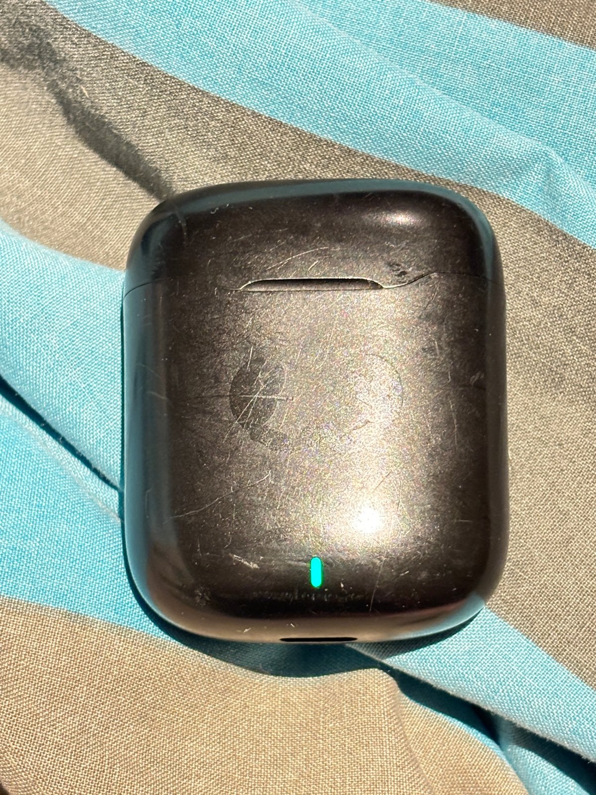 Draadloze Fresh ’n Rebel oortjes met oplaadcase, Telecommunicatie, Mobiele telefoons | Oordopjes, Ophalen, Zwart, Bluetooth, Zo goed als nieuw