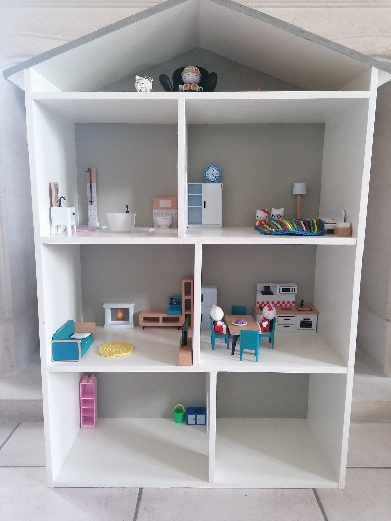 Poppen huisje, Ophalen, Zo goed als nieuw, Poppenhuis