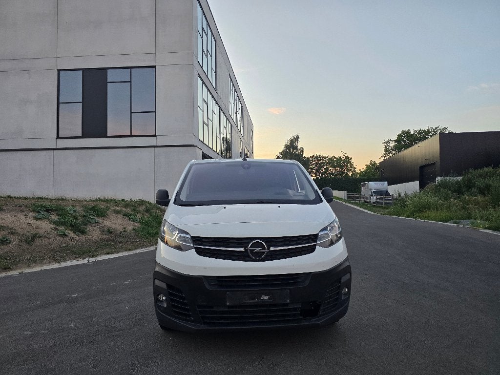 Opel Vivaro 2.0CDTI L2H1 - 194 000KM - 03/2021, Auto's, Vivaro, Wit, Leder, Bedrijf