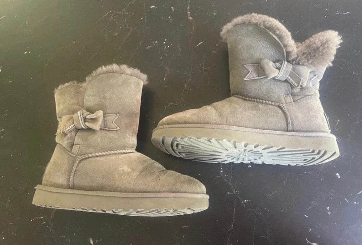Grijze snowboots, Vêtements | Femmes, Enlèvement, Bottes de neige
