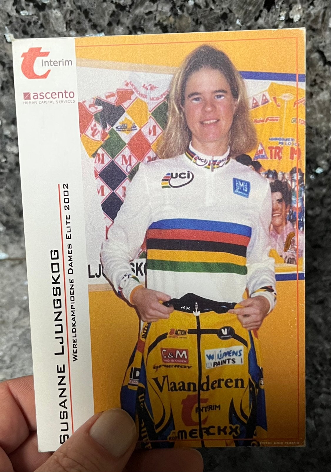 La cycliste Susanne Ljungskog, championne du monde, Enlèvement, Comme neuf