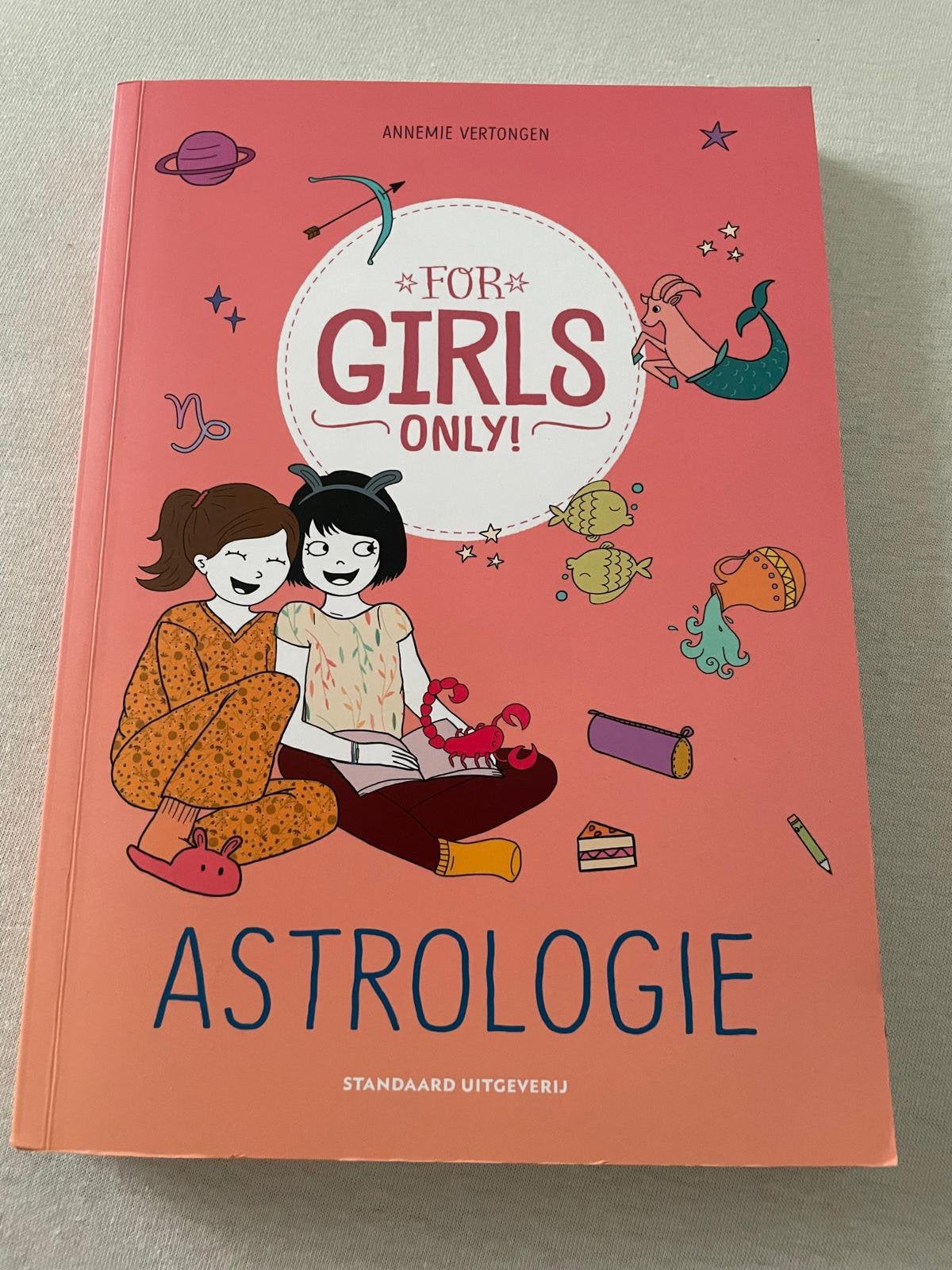 Boek For Girls Only!, Livres, Chick lit, Enlèvement ou Envoi, Comme neuf