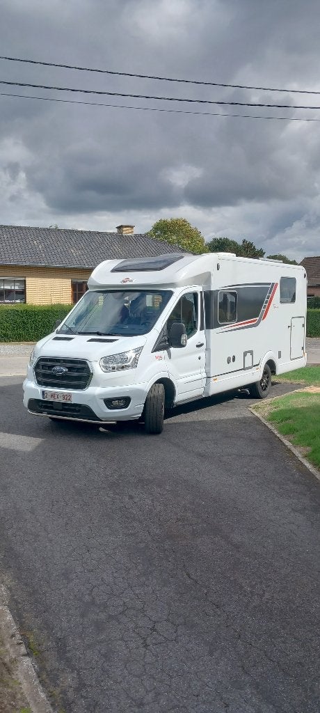 Prachtige recente camper Burstner Toscany Compact, Automaat, Ringverwarming, Ford, Diesel