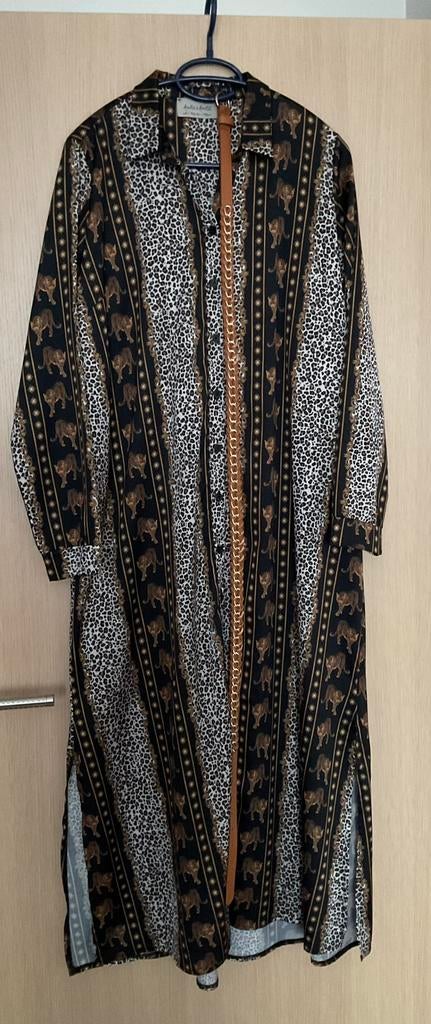 Kleed en riem Amelie & Amelie Als nieuw, Kleding | Dames, Jurken, Bruin, Maat 42/44 (L), Ophalen of Verzenden, Zo goed als nieuw