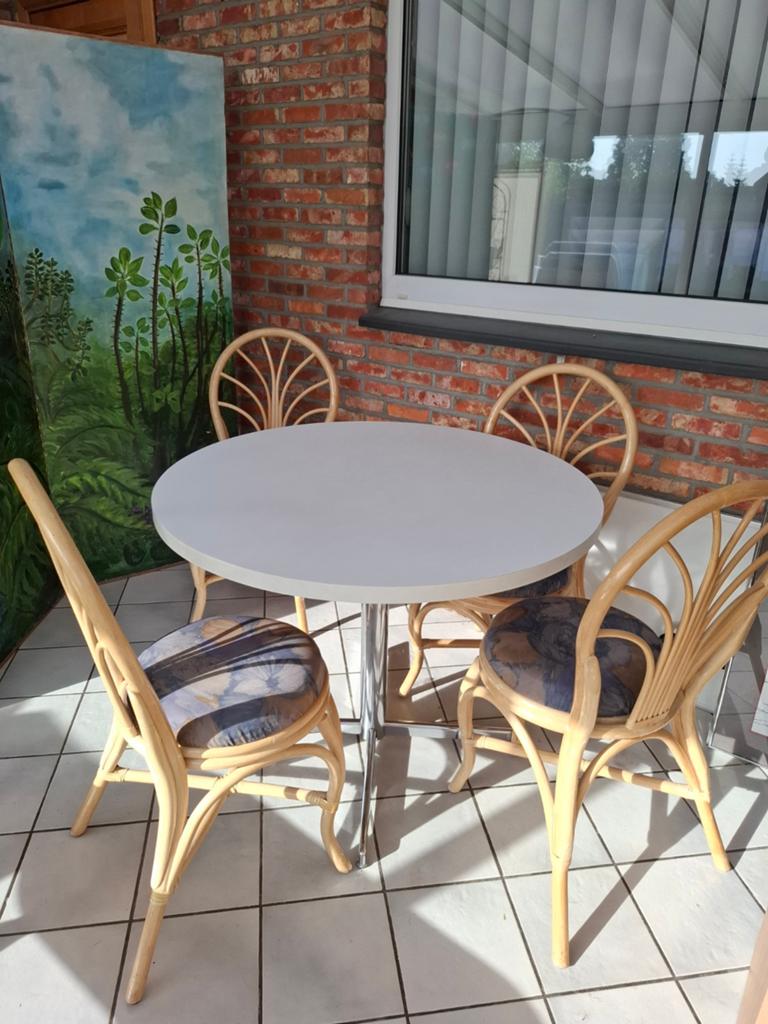 Table ronde avec 4 chaises en rotin, Quatre personnes, Rond, Comme neuf, Landelijk
