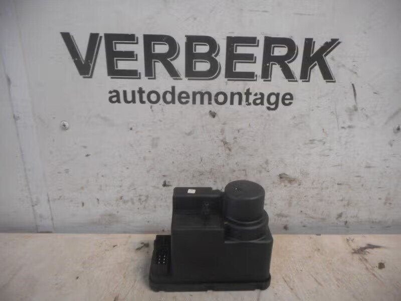 CENTRALE VERGRENDELING POMP C (W202) (202-600-14-48), Auto-onderdelen, Gebruikt, Mercedes-Benz AG, Ophalen of Verzenden, Dialog.mb@mercedes-benz.com
