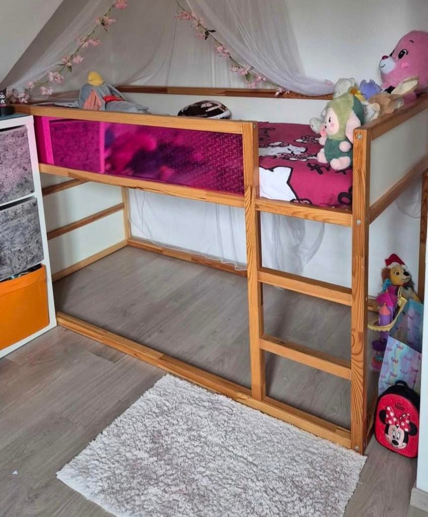 Lit réversible pour fille, kura, Enfants & Bébés, Enlèvement, Comme neuf, Lit mi-hauteur mezzanine