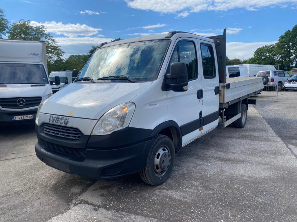 Iveco daily 40C15 dako 3,5T, Achterwielaandrijving, Iveco, Leder, Bedrijf
