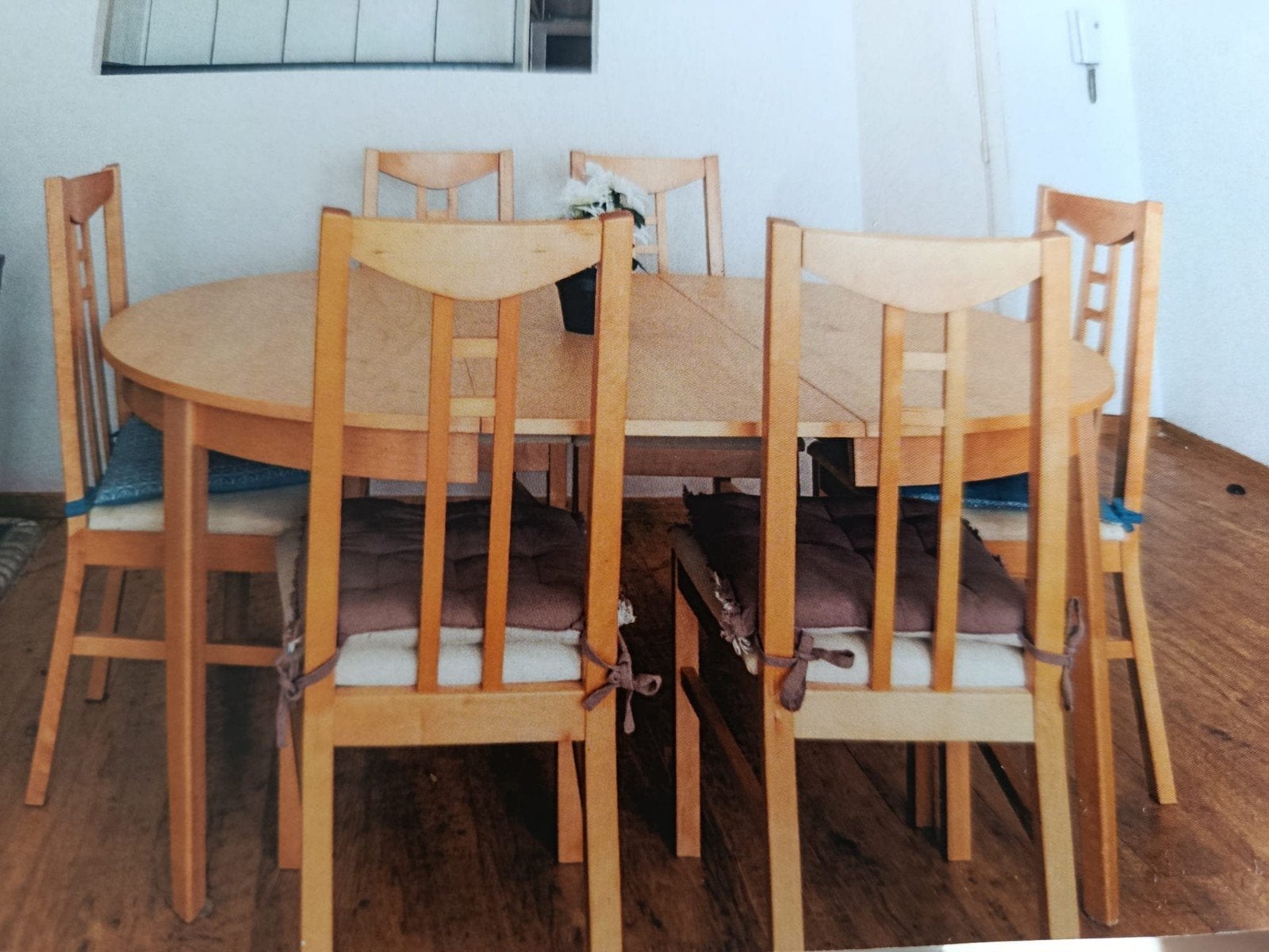Gratis Tafel en stoelen, Ophalen