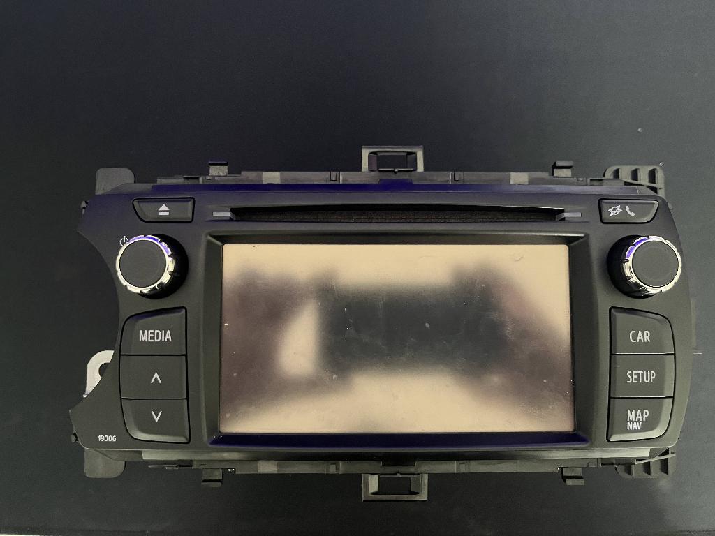 Radio d'origine Toyota Yaris (2011-2014) - XP130, Enlèvement ou Envoi, Comme neuf