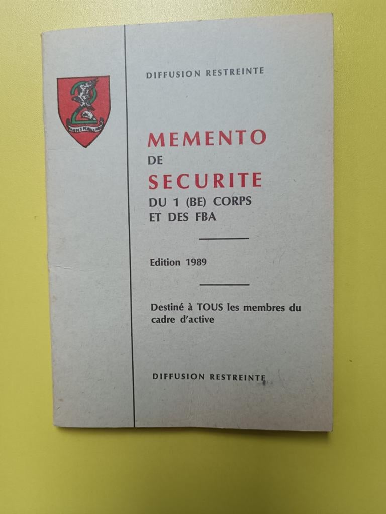 Mémento de sécurité 1BE corps FBA, Collections, Objets militaires | Général, Enlèvement