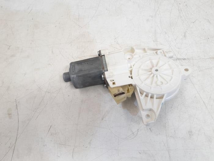 Moteur de vitre portière d'un Mercedes ML-Klasse, Autos : Pièces & Accessoires, Carrosserie & Tôlerie, Mercedes-Benz, Utilisé