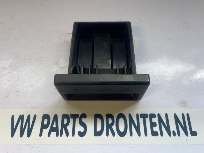 Cendrier avant d'un Volkswagen Transporter, Volkswagen, -, 3 mois de garantie, Utilisé