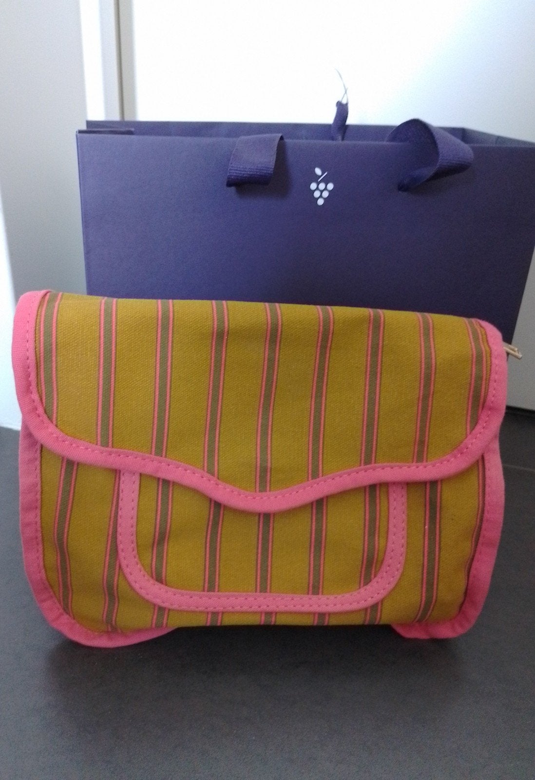Toilettasje van het merk Caudalie, Bijoux, Sacs & Beauté, Enlèvement, Neuf