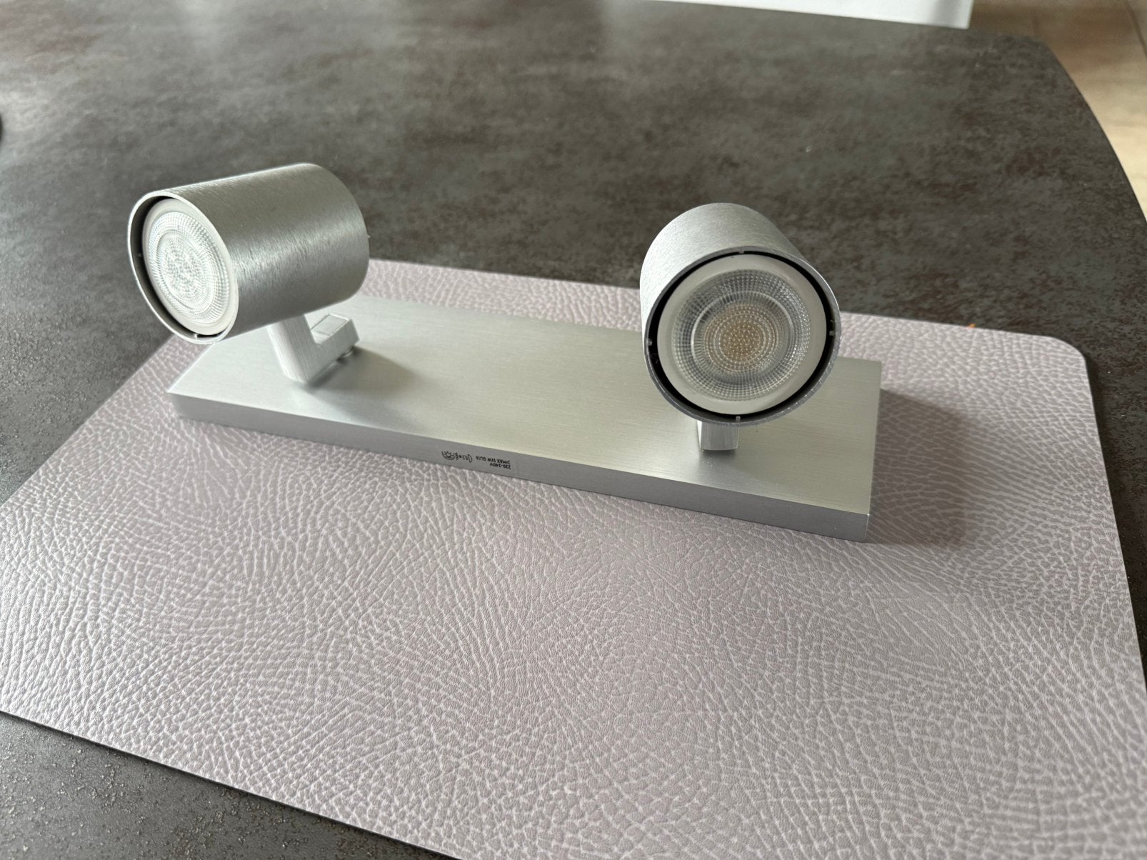 Philips Hue runner 2-licht spotbalk, Maison & Meubles, Autres sources lumineuses, GU10, Spot encastrable ou Spot mural, Comme neuf