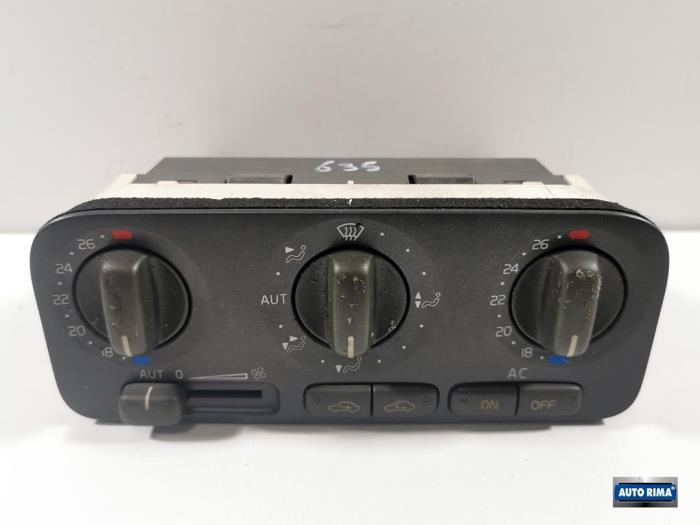 Panneau de commandes chauffage d'un Volvo V70, -, 3 mois de garantie, -, -