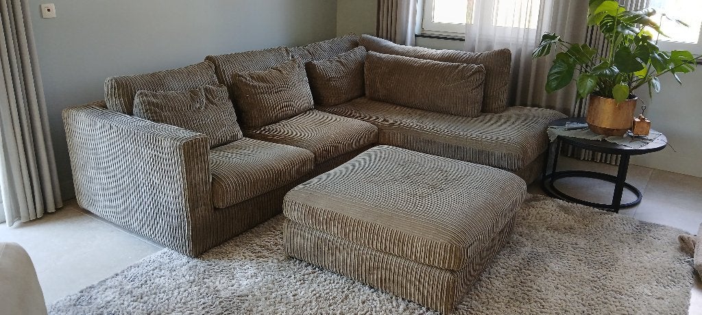 Hoeksalon, ribfluweel, taupe met poef, Huis en Inrichting, Ophalen, Zo goed als nieuw, Stof, Modern, lounge