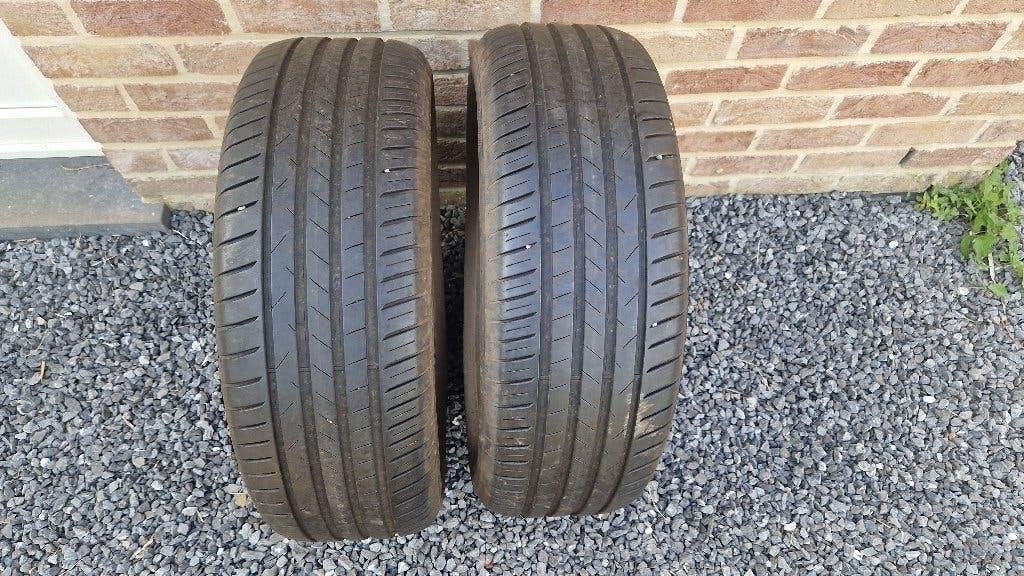 4(2×2) Pneus Été à vendre - 225/60/17  99H ET 99V, Auto-onderdelen, Banden en Velgen, Ophalen, Gebruikt, 17 inch, Band(en)
