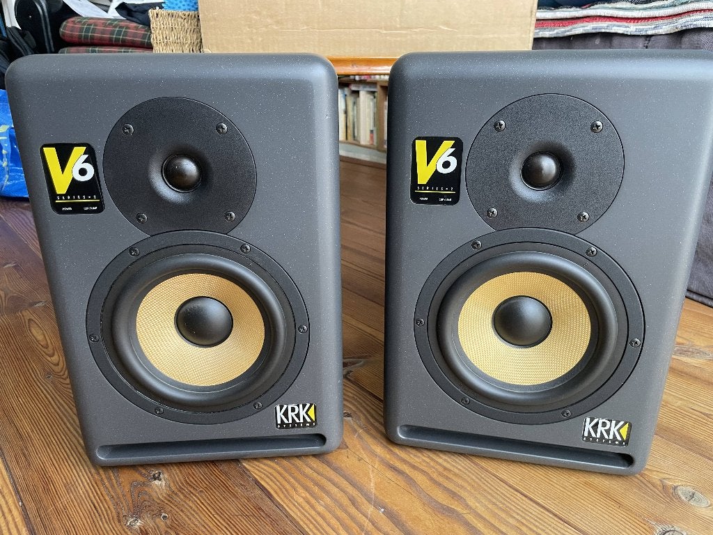 Enceintes actives studio KRK V6 Serie2, TV, Hi-fi & Vidéo, Enceintes, Moniteur de studio, 60 à 120 watts, Utilisé, KRK