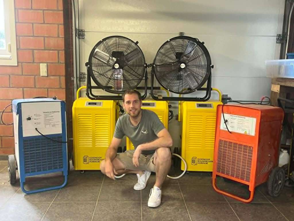 Bouwdroger huren (GOEDKOOPSTE)!, Enlèvement