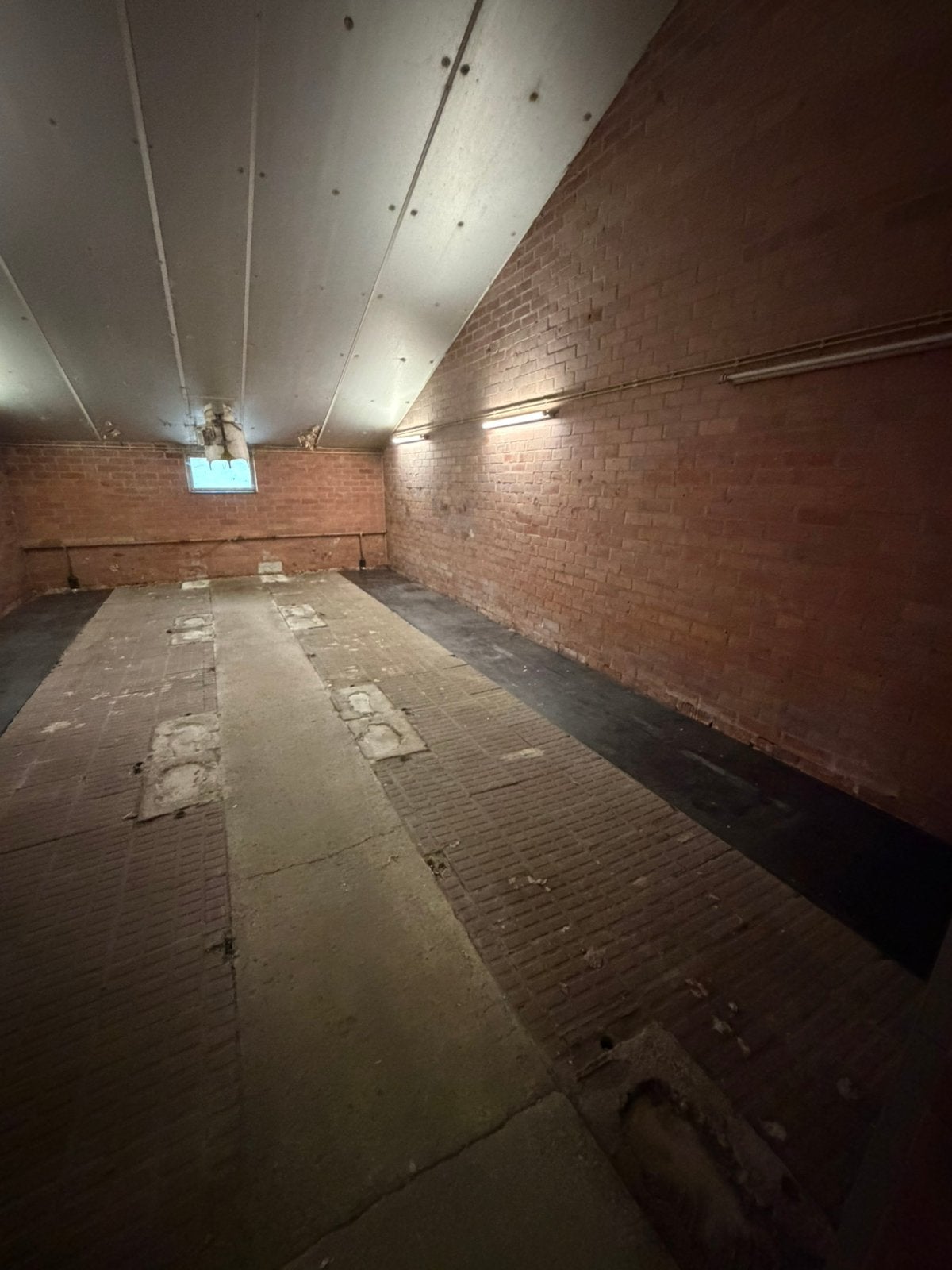 Opslagplaats 50m2, Immo